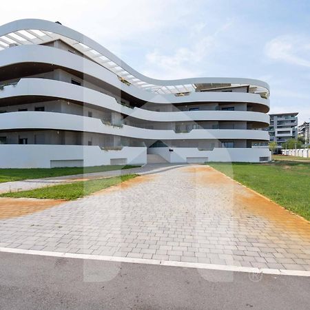 Homiday - Waterfront Montesilvano Marina Buitenkant foto